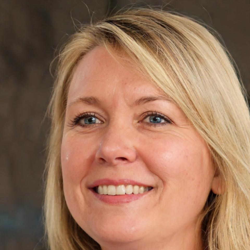 Sarah Weber, Senior Finanzanalystin bei Dynamodoxivesta